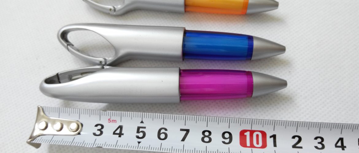 Short Pen with carabiner